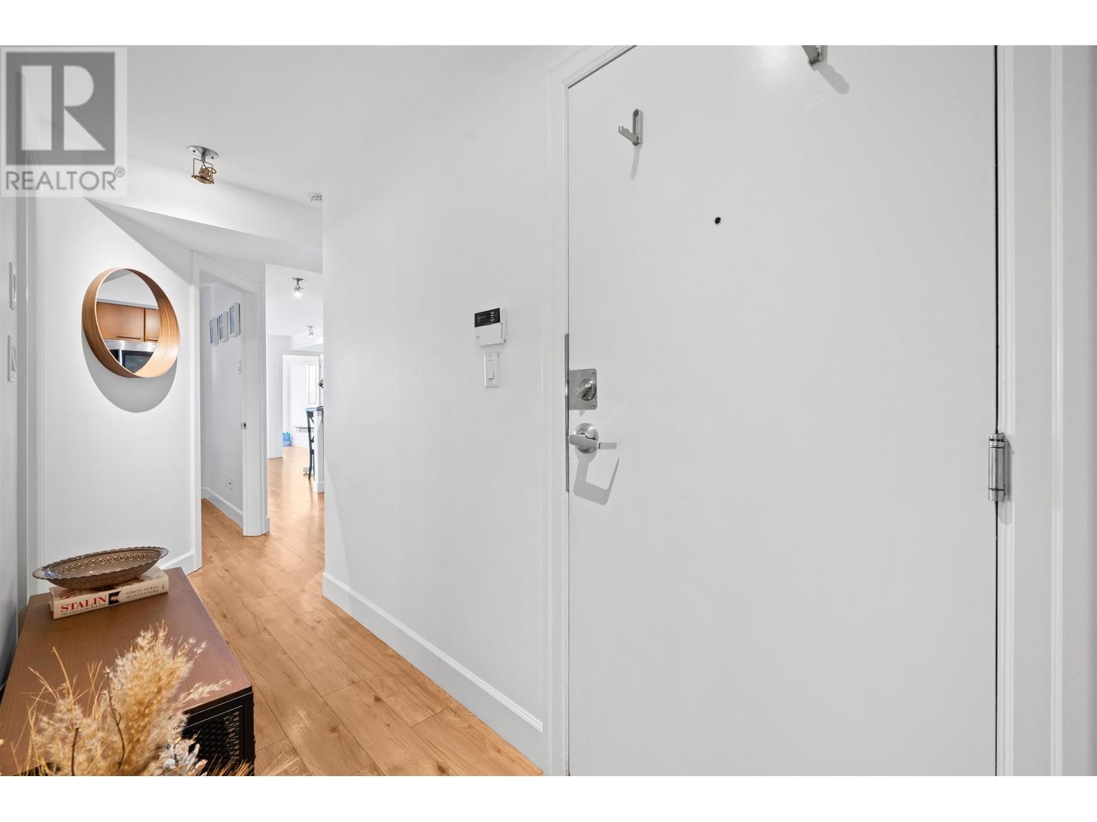 Listing Picture 21 of 32 : 203 1718 VENABLES STREET, Vancouver / 溫哥華 - 魯藝地產 Yvonne Lu Group - MLS Medallion Club Member