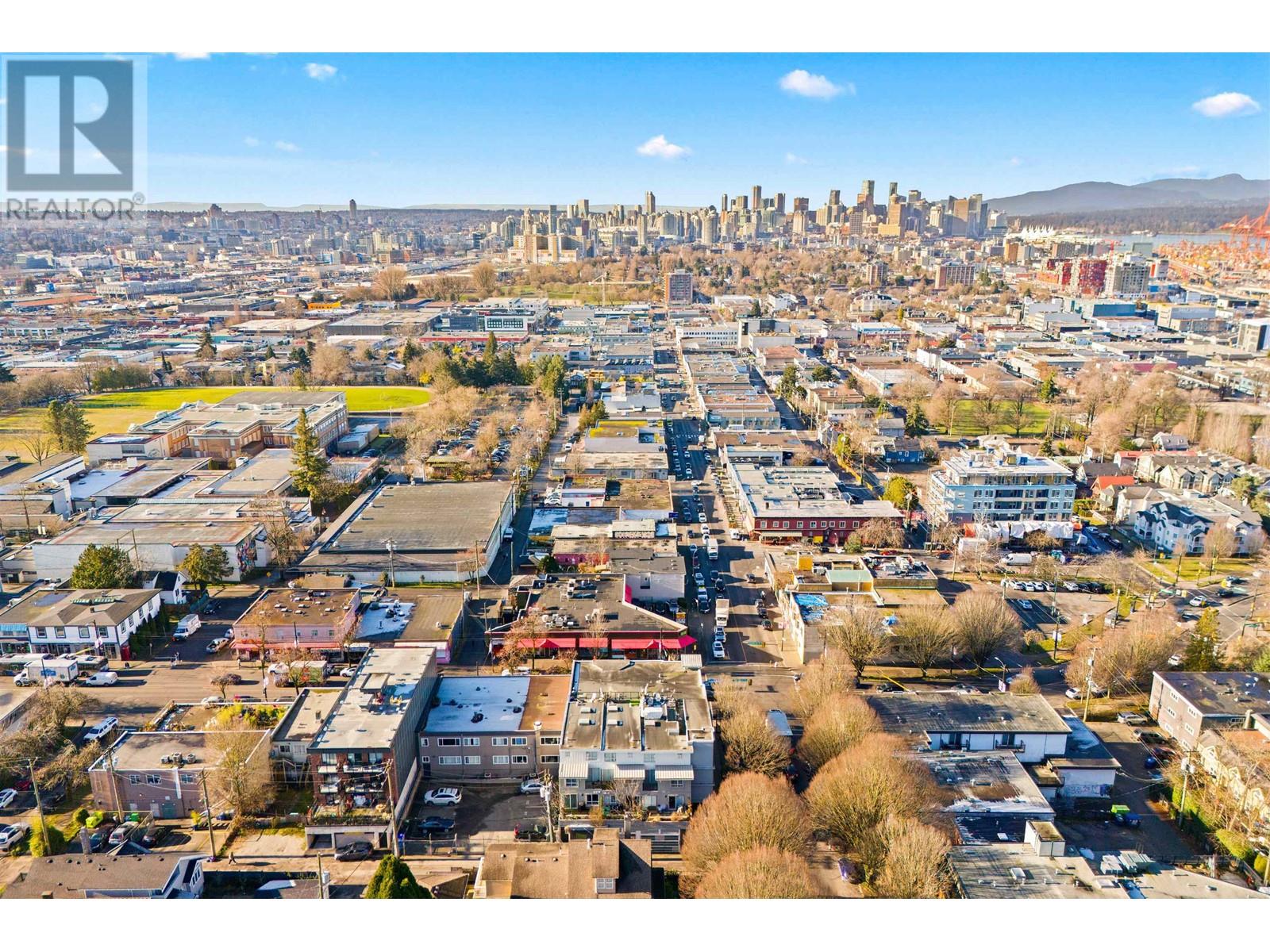 Listing Picture 28 of 32 : 203 1718 VENABLES STREET, Vancouver / 溫哥華 - 魯藝地產 Yvonne Lu Group - MLS Medallion Club Member