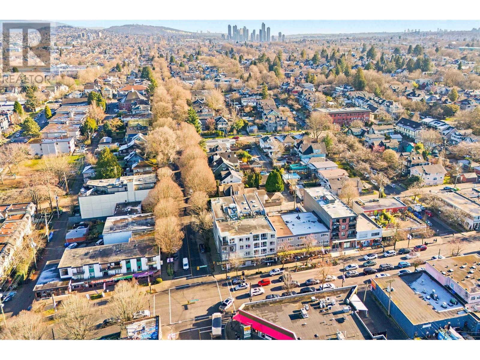 Listing Picture 30 of 32 : 203 1718 VENABLES STREET, Vancouver / 溫哥華 - 魯藝地產 Yvonne Lu Group - MLS Medallion Club Member