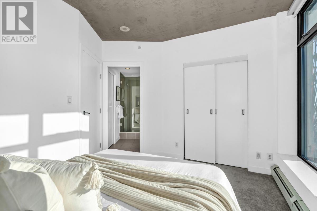 Listing Picture 20 of 39 : 2110 128 W CORDOVA STREET, Vancouver / 溫哥華 - 魯藝地產 Yvonne Lu Group - MLS Medallion Club Member