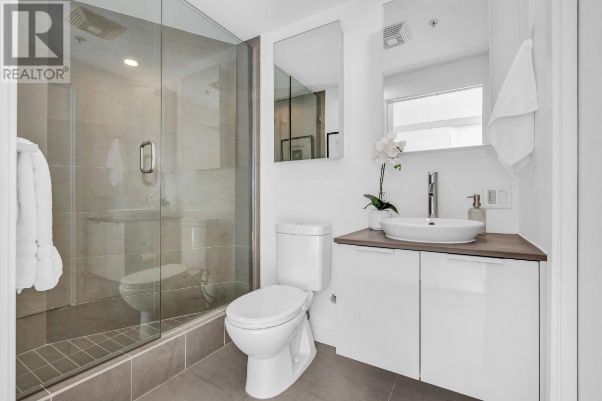 Listing Picture 21 of 39 : 2110 128 W CORDOVA STREET, Vancouver / 溫哥華 - 魯藝地產 Yvonne Lu Group - MLS Medallion Club Member