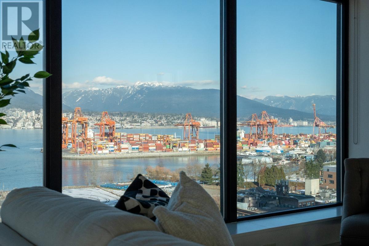 Listing Picture 24 of 39 : 2110 128 W CORDOVA STREET, Vancouver / 溫哥華 - 魯藝地產 Yvonne Lu Group - MLS Medallion Club Member