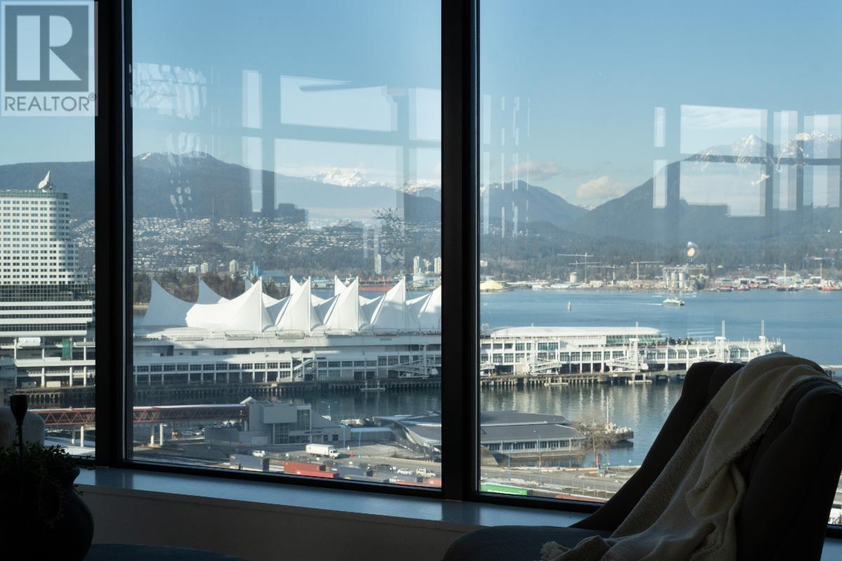 Listing Picture 25 of 39 : 2110 128 W CORDOVA STREET, Vancouver / 溫哥華 - 魯藝地產 Yvonne Lu Group - MLS Medallion Club Member