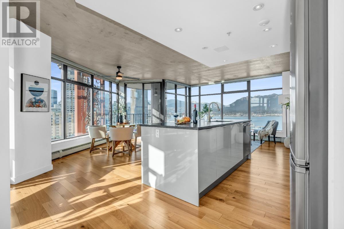 Listing Picture 5 of 39 : 2110 128 W CORDOVA STREET, Vancouver / 溫哥華 - 魯藝地產 Yvonne Lu Group - MLS Medallion Club Member