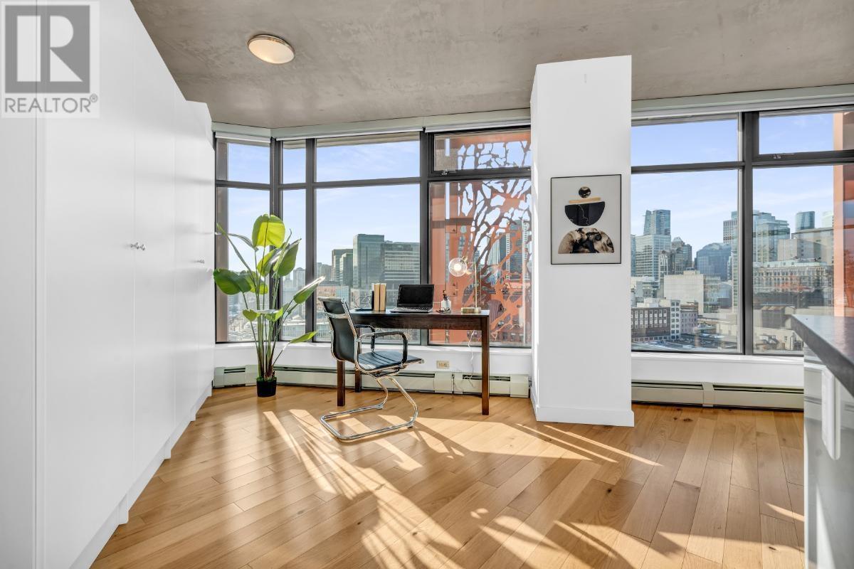 Listing Picture 6 of 39 : 2110 128 W CORDOVA STREET, Vancouver / 溫哥華 - 魯藝地產 Yvonne Lu Group - MLS Medallion Club Member