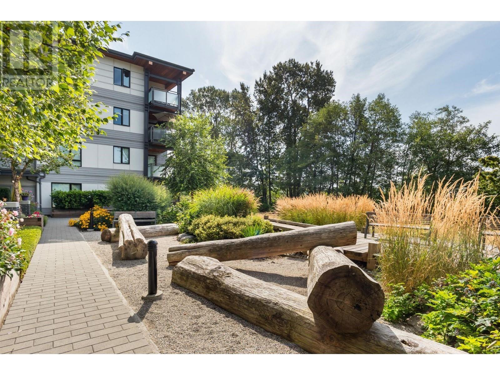 Listing Picture 18 of 23 : 312 3138 RIVERWALK AVENUE, Vancouver / 溫哥華 - 魯藝地產 Yvonne Lu Group - MLS Medallion Club Member