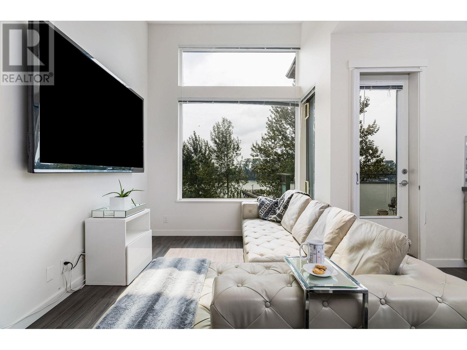 Listing Picture 2 of 23 : 312 3138 RIVERWALK AVENUE, Vancouver / 溫哥華 - 魯藝地產 Yvonne Lu Group - MLS Medallion Club Member