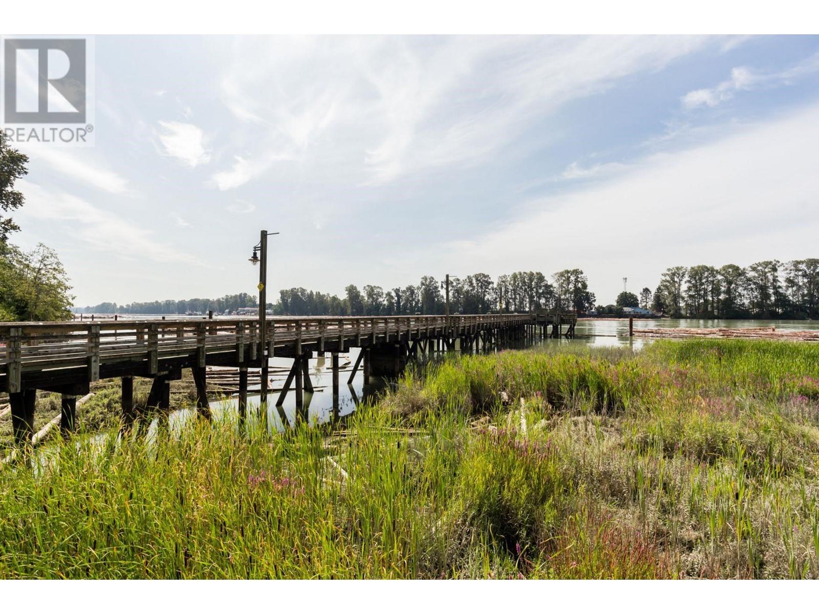 Listing Picture 21 of 23 : 312 3138 RIVERWALK AVENUE, Vancouver / 溫哥華 - 魯藝地產 Yvonne Lu Group - MLS Medallion Club Member