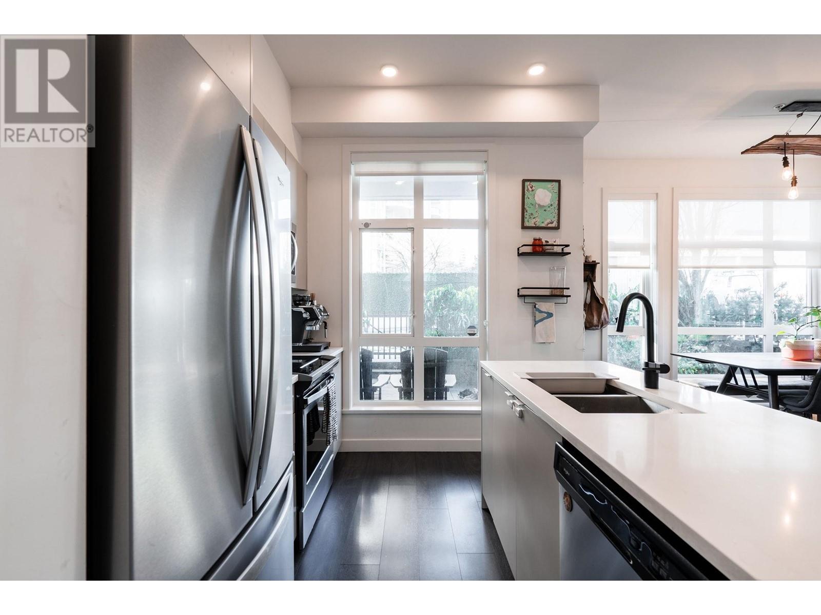 101 610 Brantford Street, New Westminster, British Columbia  V3M 1W7 - Photo 3 - R2967946