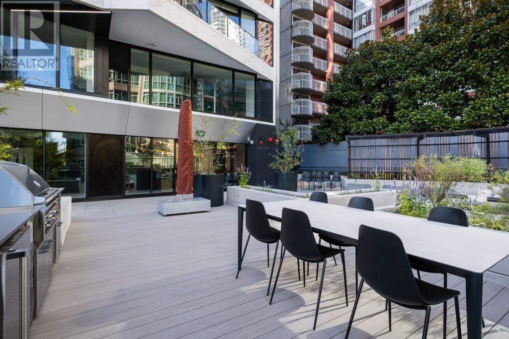 Listing Picture 22 of 26 : 2706 889 PACIFIC STREET, Vancouver / 溫哥華 - 魯藝地產 Yvonne Lu Group - MLS Medallion Club Member