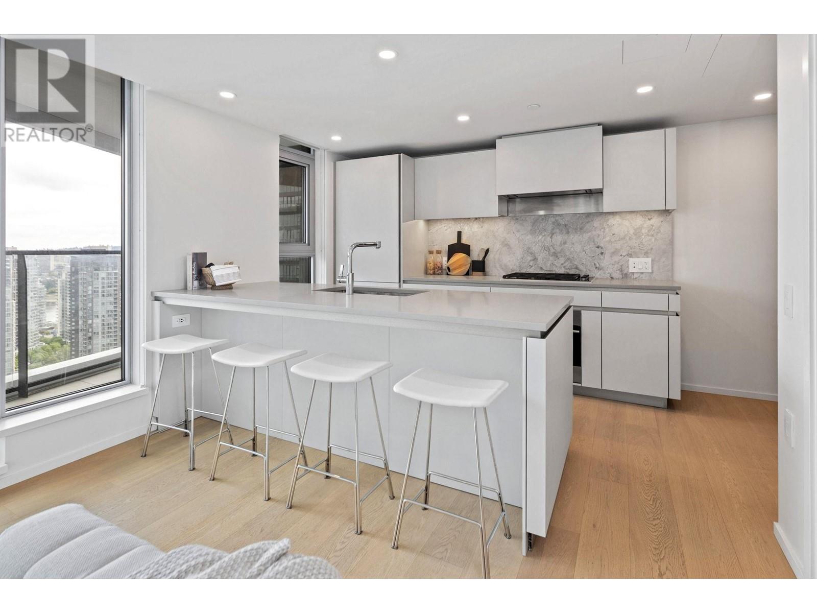 Listing Picture 5 of 26 : 2706 889 PACIFIC STREET, Vancouver / 溫哥華 - 魯藝地產 Yvonne Lu Group - MLS Medallion Club Member