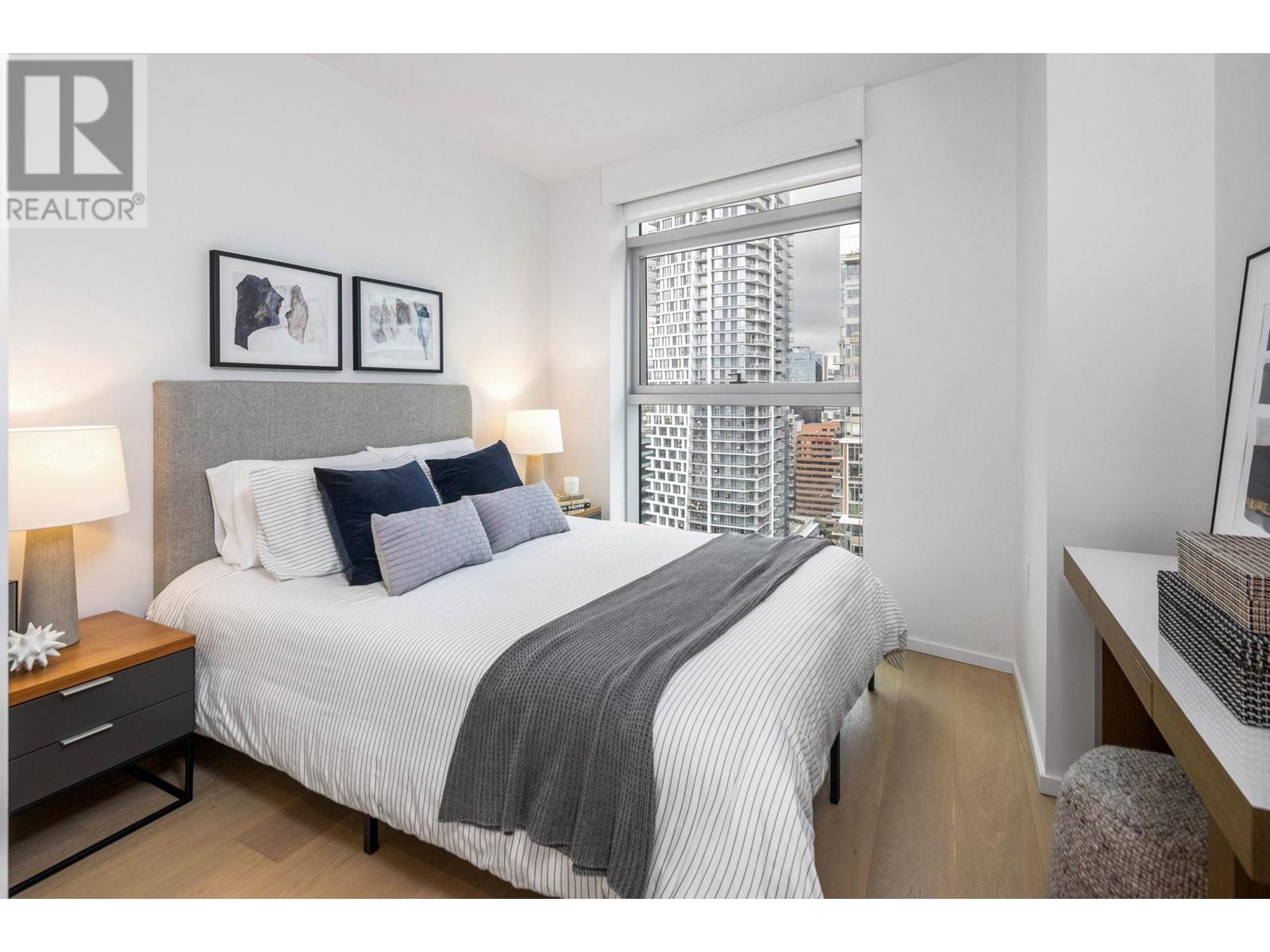 Listing Picture 8 of 26 : 2706 889 PACIFIC STREET, Vancouver / 溫哥華 - 魯藝地產 Yvonne Lu Group - MLS Medallion Club Member