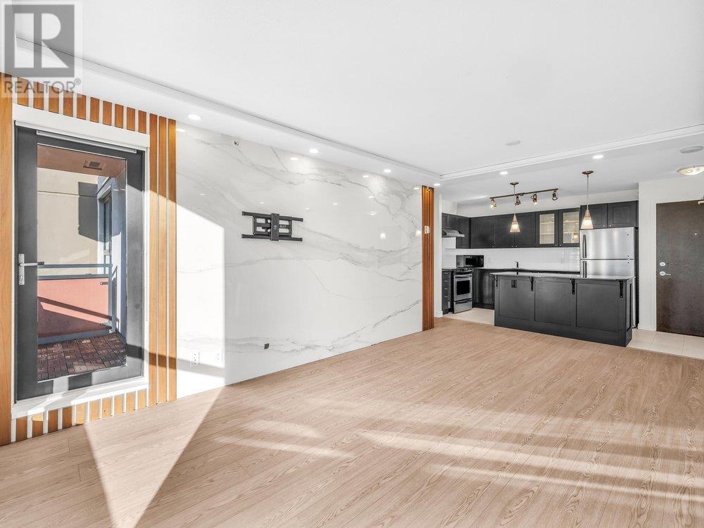 Listing Picture 11 of 38 : 408 7225 ACORN AVENUE, Burnaby / 本拿比 - 魯藝地產 Yvonne Lu Group - MLS Medallion Club Member