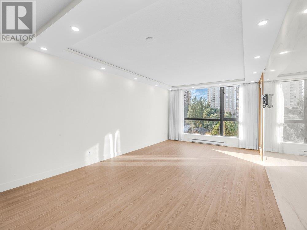 Listing Picture 13 of 38 : 408 7225 ACORN AVENUE, Burnaby / 本拿比 - 魯藝地產 Yvonne Lu Group - MLS Medallion Club Member