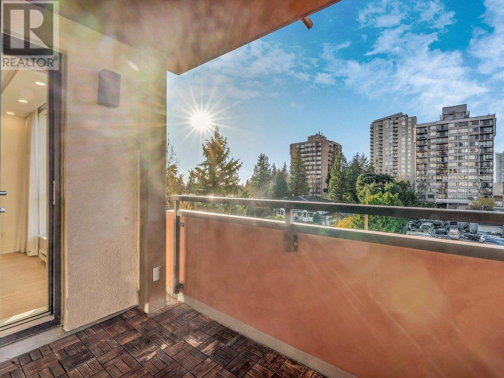 Listing Picture 16 of 38 : 408 7225 ACORN AVENUE, Burnaby / 本拿比 - 魯藝地產 Yvonne Lu Group - MLS Medallion Club Member