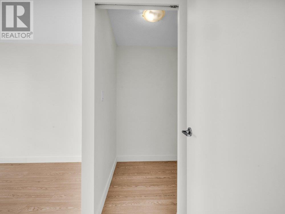 Listing Picture 22 of 38 : 408 7225 ACORN AVENUE, Burnaby / 本拿比 - 魯藝地產 Yvonne Lu Group - MLS Medallion Club Member