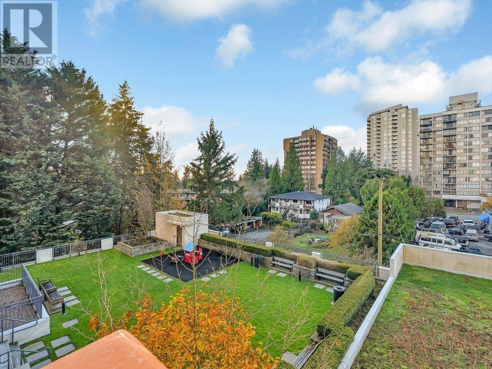 Listing Picture 34 of 38 : 408 7225 ACORN AVENUE, Burnaby / 本拿比 - 魯藝地產 Yvonne Lu Group - MLS Medallion Club Member