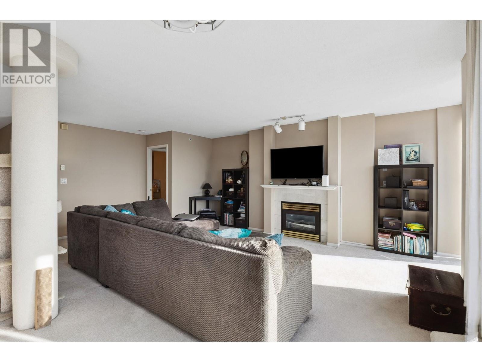 2204 739 Princess Street, New Westminster, British Columbia  V3M 6V6 - Photo 4 - R2967979