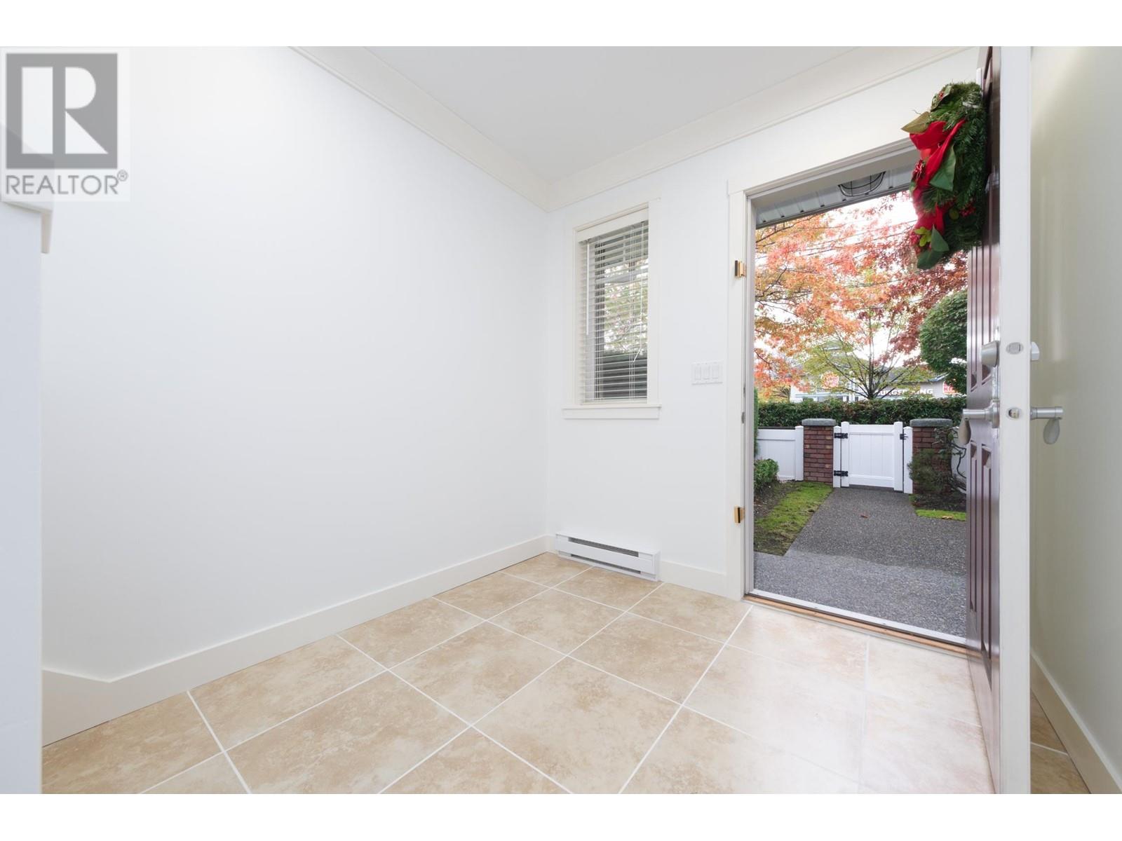Listing Picture 28 of 36 : 7 11393 STEVESTON HIGHWAY, Richmond / 烈治文 - 魯藝地產 Yvonne Lu Group - MLS Medallion Club Member