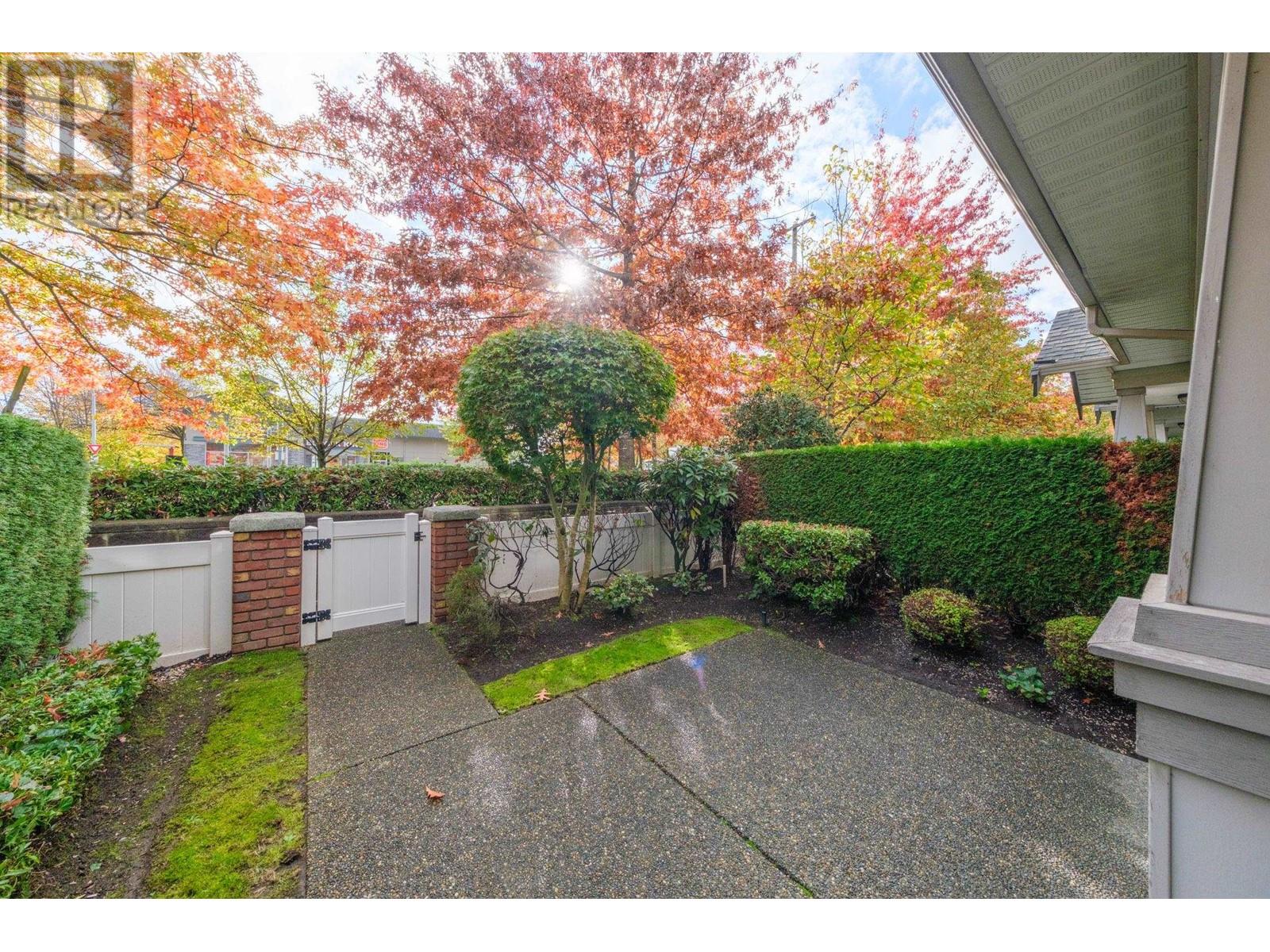 Listing Picture 29 of 36 : 7 11393 STEVESTON HIGHWAY, Richmond / 烈治文 - 魯藝地產 Yvonne Lu Group - MLS Medallion Club Member