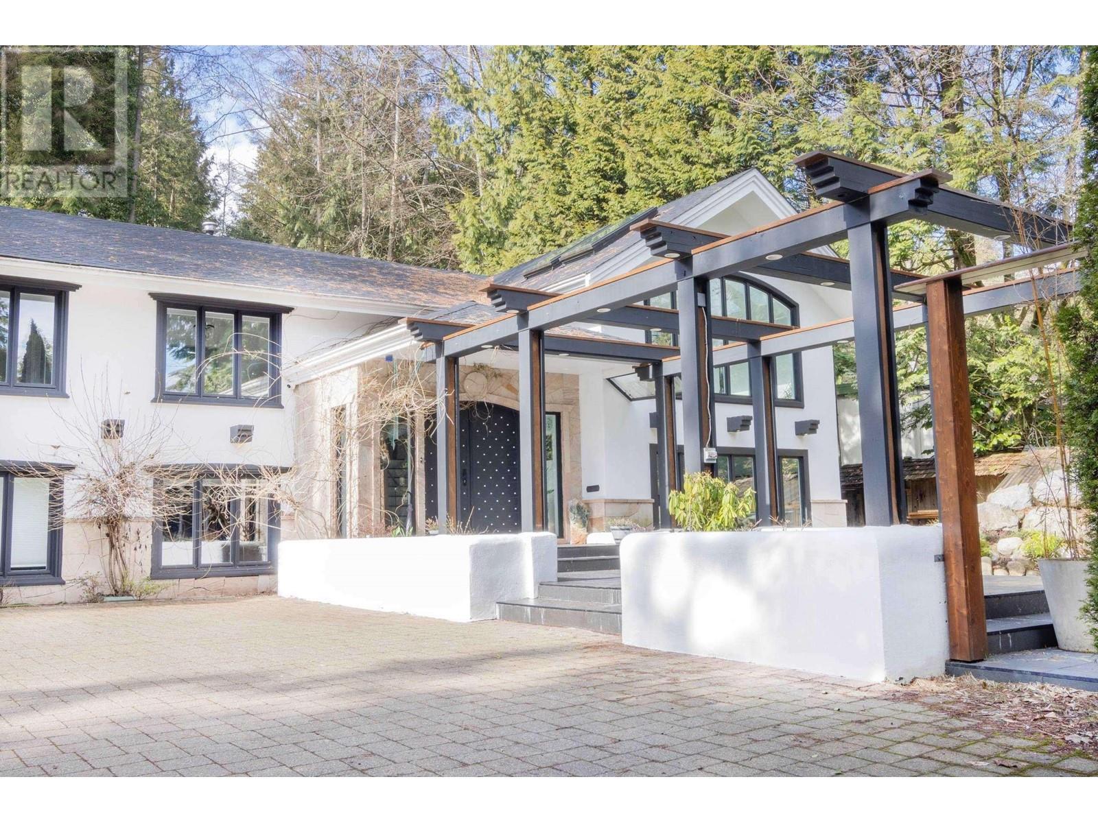 335 Southborough Drive, West Vancouver, British Columbia  V7S 1L9 - Photo 4 - R2967892
