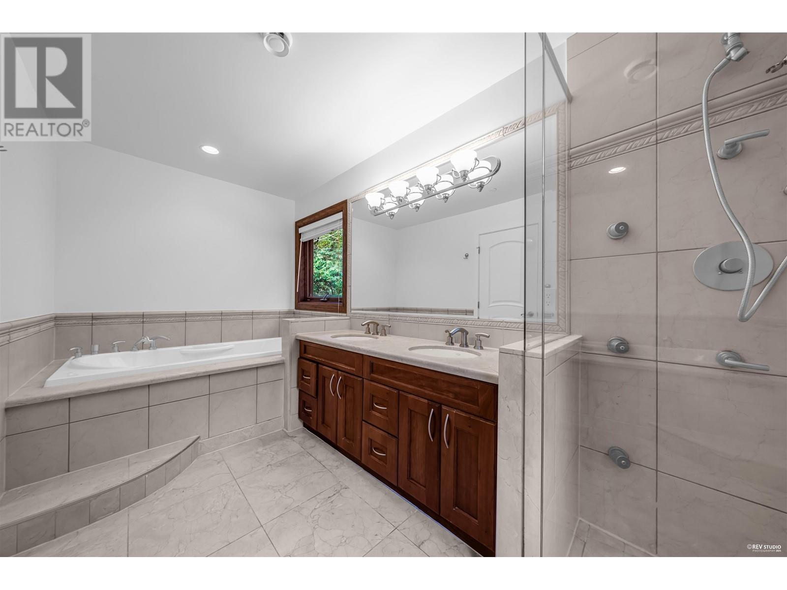 1615 Chippendale Road, West Vancouver, British Columbia  V7S 3G6 - Photo 15 - R2967897