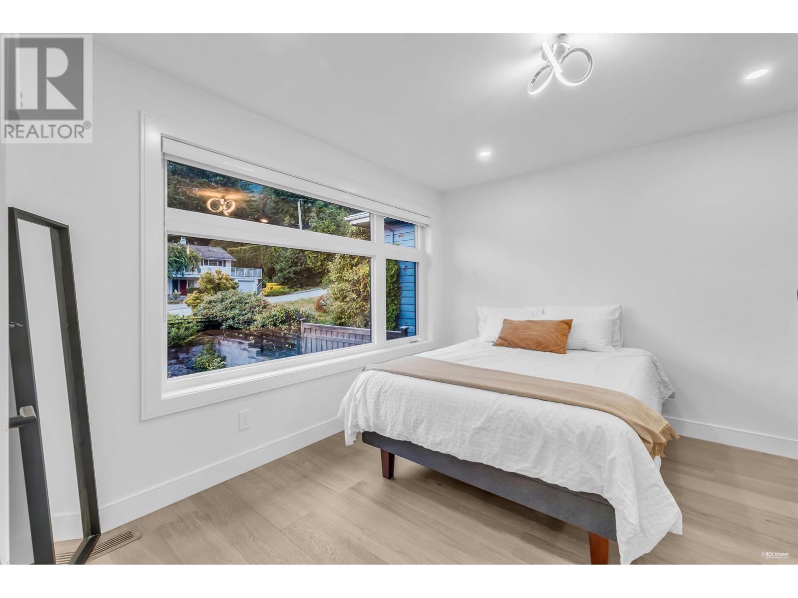 929 Canyon Boulevard, North Vancouver, British Columbia  V7R 2J9 - Photo 24 - R2967913