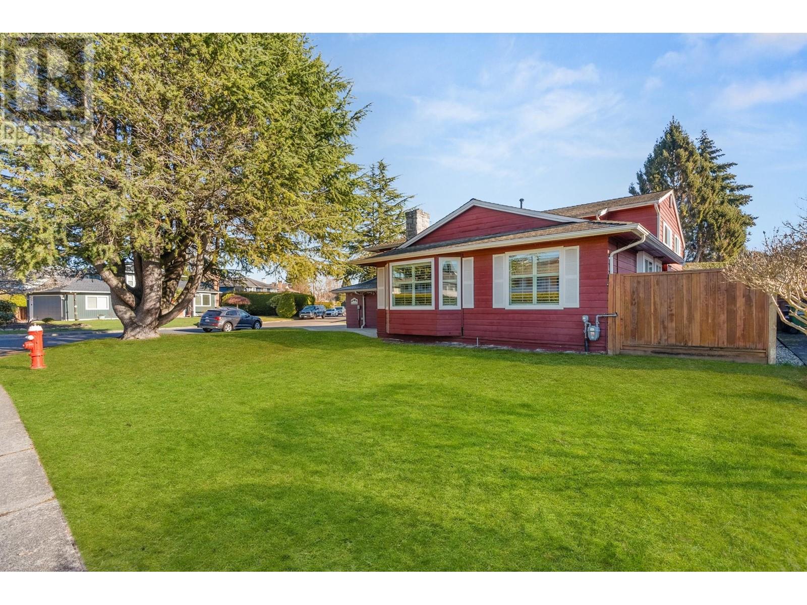Property at 11540 KINGFISHER DRIVE image 4