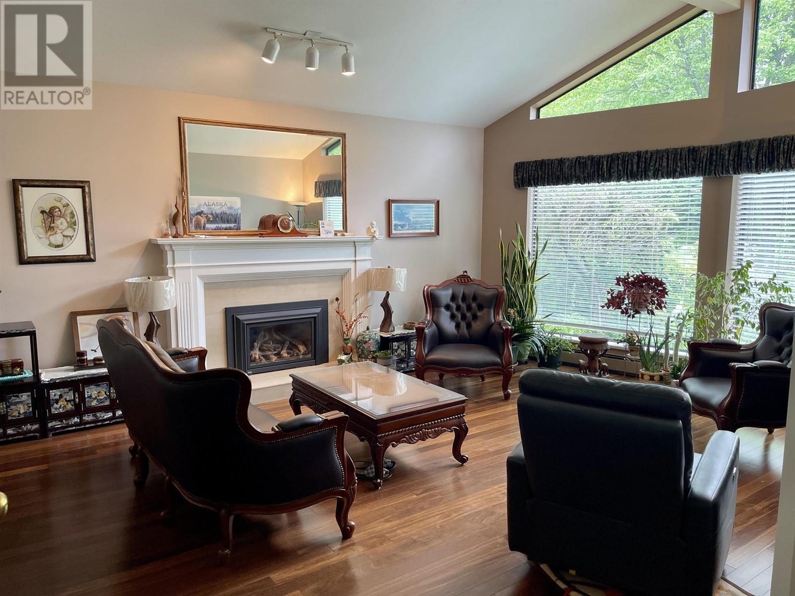 Property at 7984 MEADOWOOD DRIVE image 3