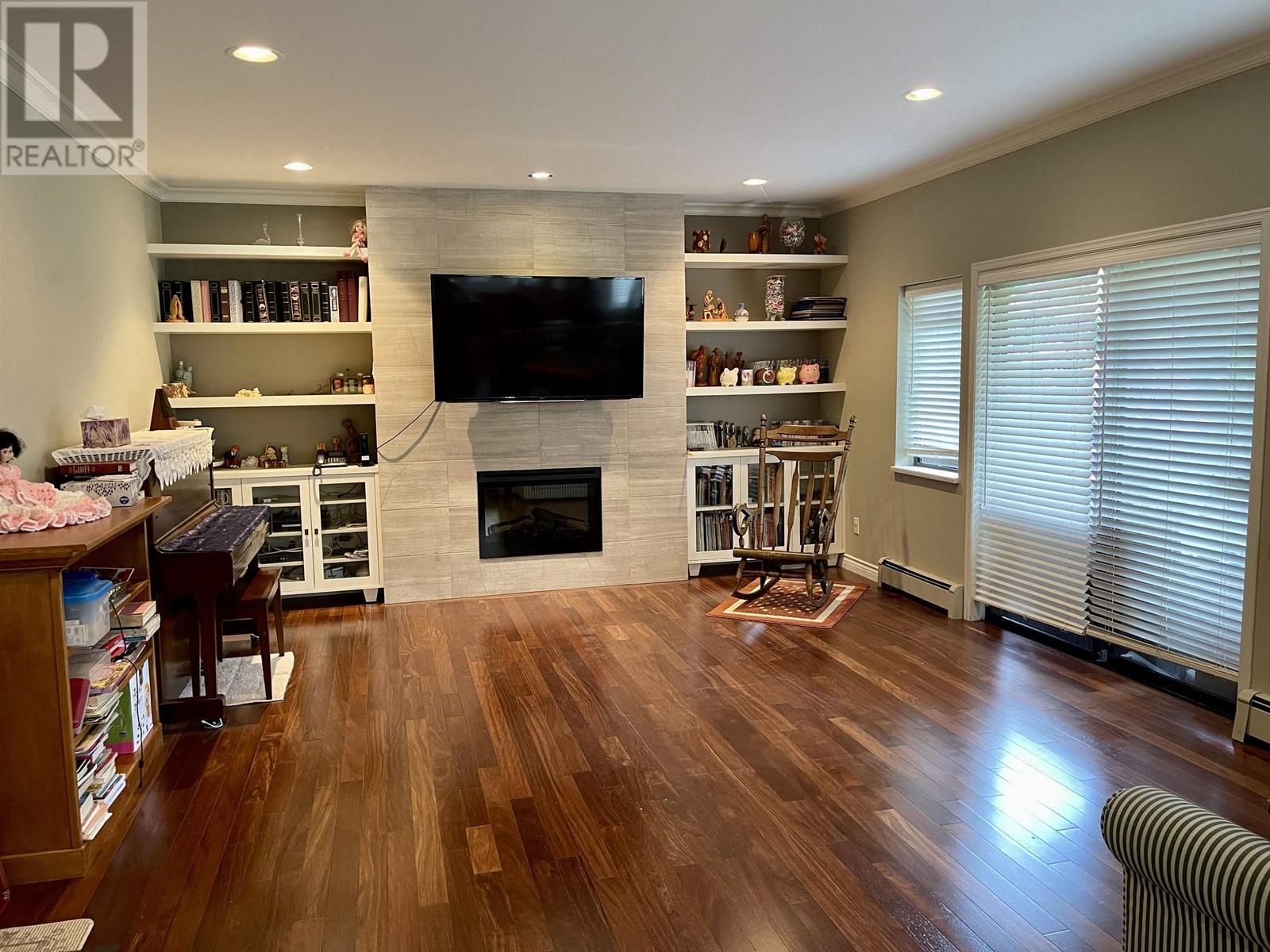 7984 Meadowood Drive, Burnaby, British Columbia  V5A 4J2 - Photo 7 - R2967926