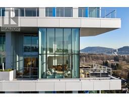 2405 1500 FERN STREET, North Vancouver, British Columbia