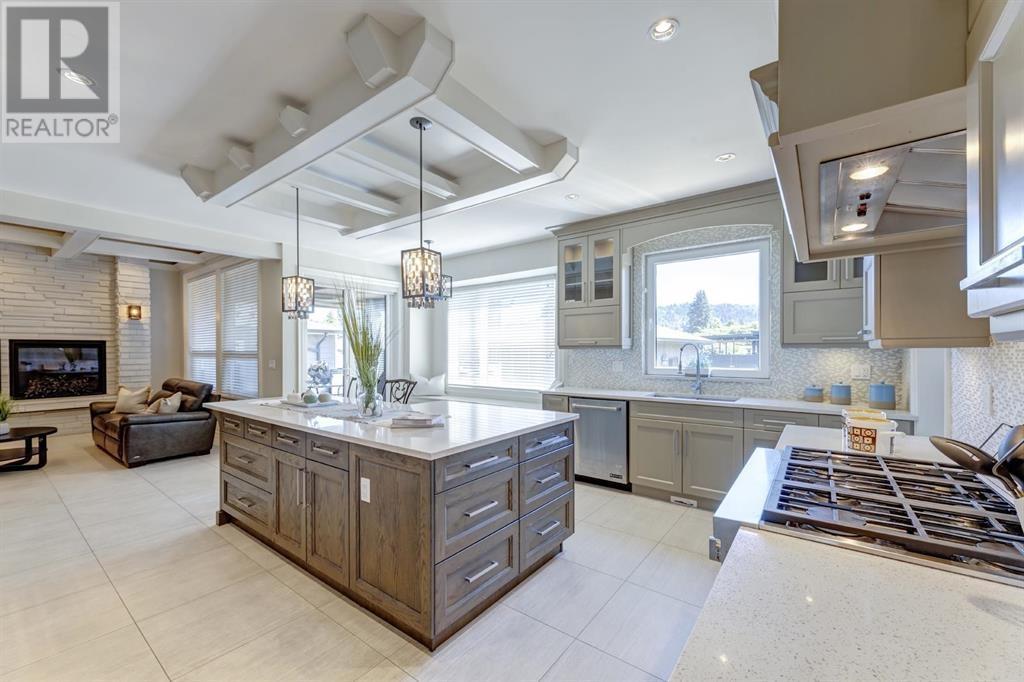 Listing Picture 9 of 37 : 952 SPERLING AVENUE, Burnaby / 本拿比 - 魯藝地產 Yvonne Lu Group - MLS Medallion Club Member