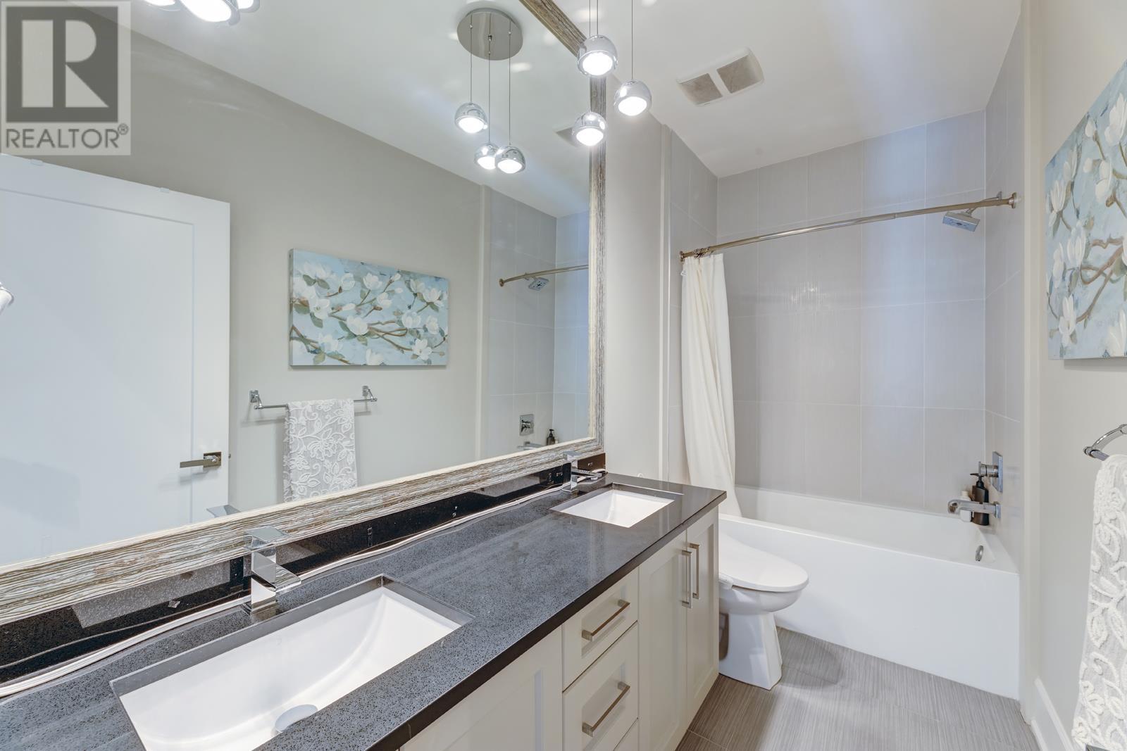 Listing Picture 25 of 37 : 952 SPERLING AVENUE, Burnaby / 本拿比 - 魯藝地產 Yvonne Lu Group - MLS Medallion Club Member