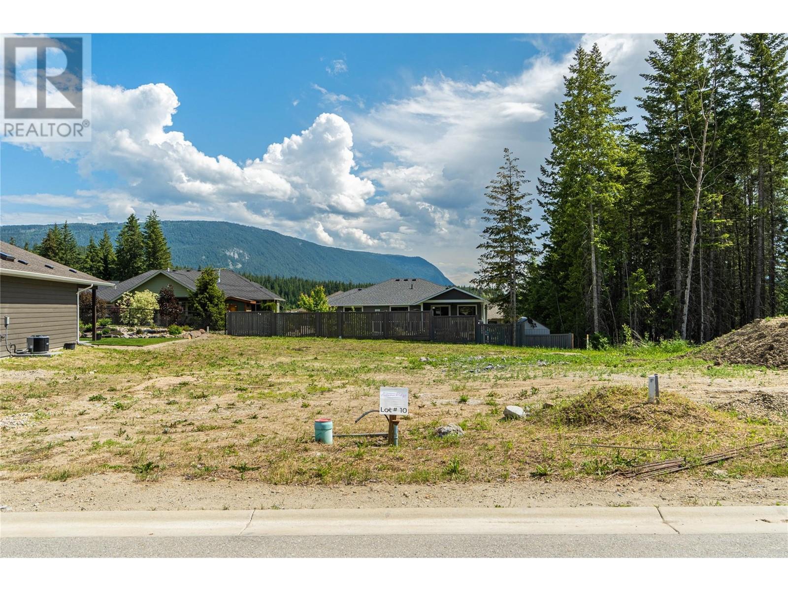 Property at 2715 GOLF COURSE Drive Unit# 10 image 3