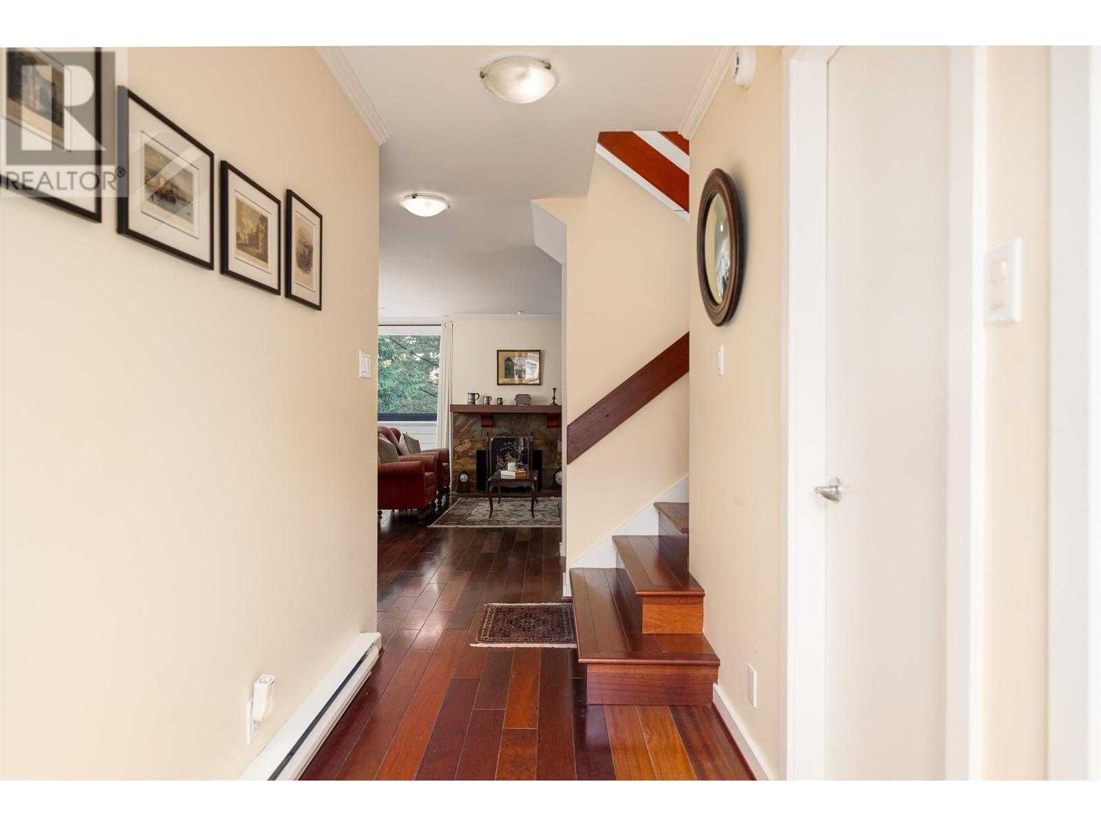 Listing Picture 10 of 38 : 3973 PARKWAY DRIVE, Vancouver / 溫哥華 - 魯藝地產 Yvonne Lu Group - MLS Medallion Club Member