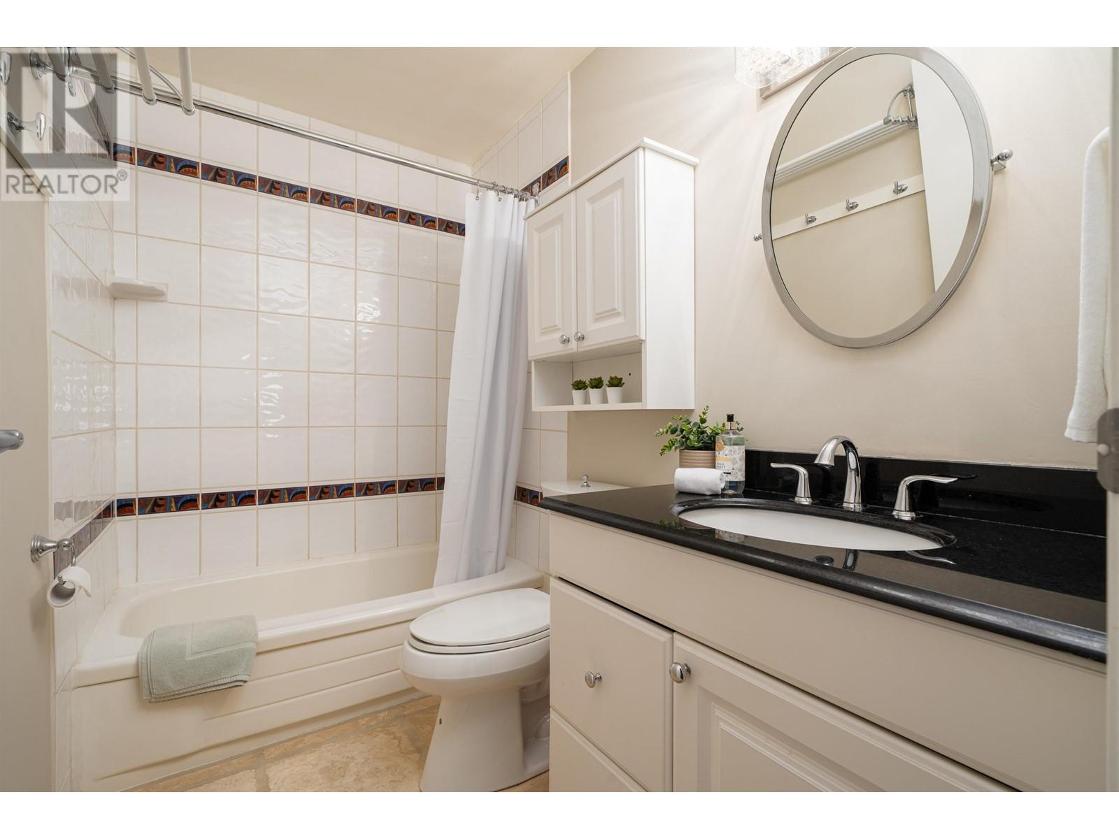 Listing Picture 25 of 38 : 3973 PARKWAY DRIVE, Vancouver / 溫哥華 - 魯藝地產 Yvonne Lu Group - MLS Medallion Club Member