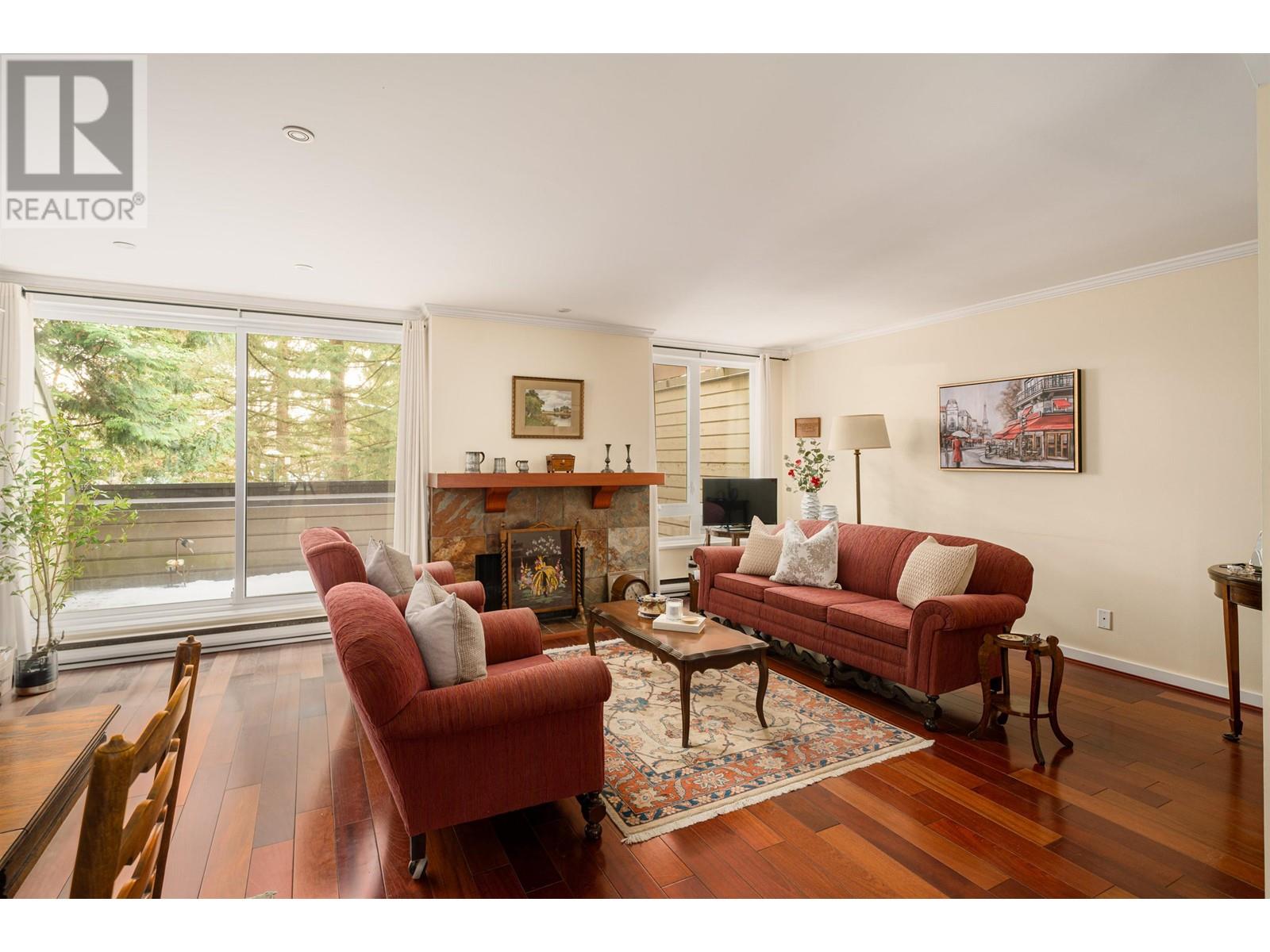 Listing Picture 4 of 38 : 3973 PARKWAY DRIVE, Vancouver / 溫哥華 - 魯藝地產 Yvonne Lu Group - MLS Medallion Club Member