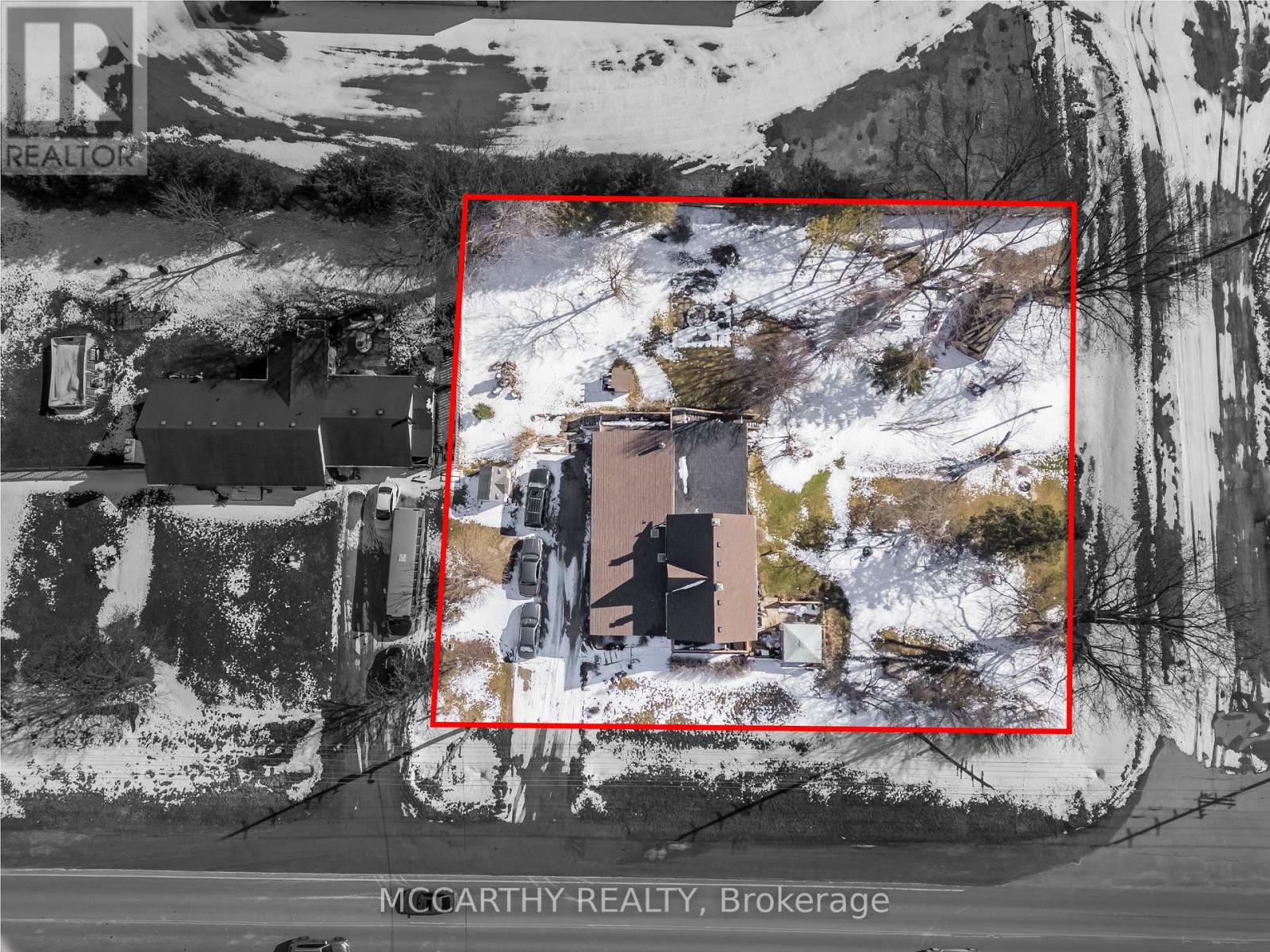 Property at 435 MAIN STREET W image 2