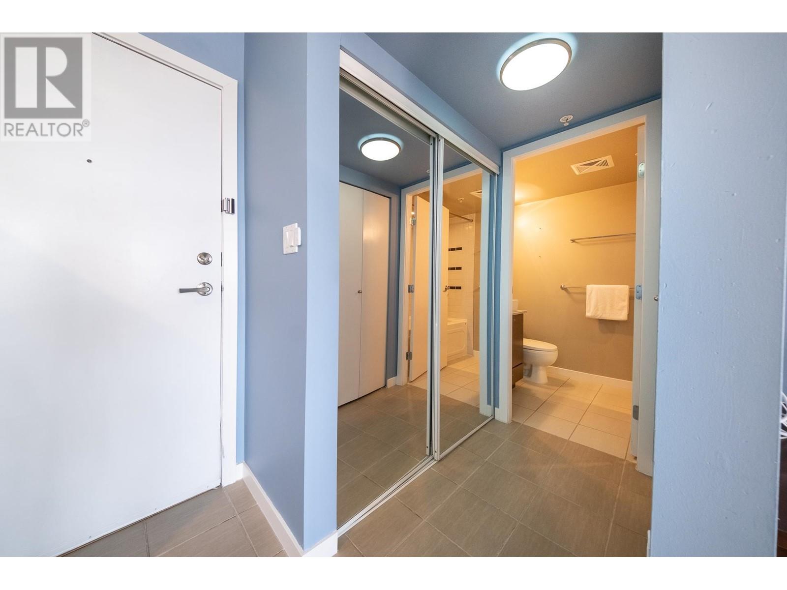 Listing Picture 12 of 23 : 1907 4118 DAWSON STREET, Burnaby / 本拿比 - 魯藝地產 Yvonne Lu Group - MLS Medallion Club Member