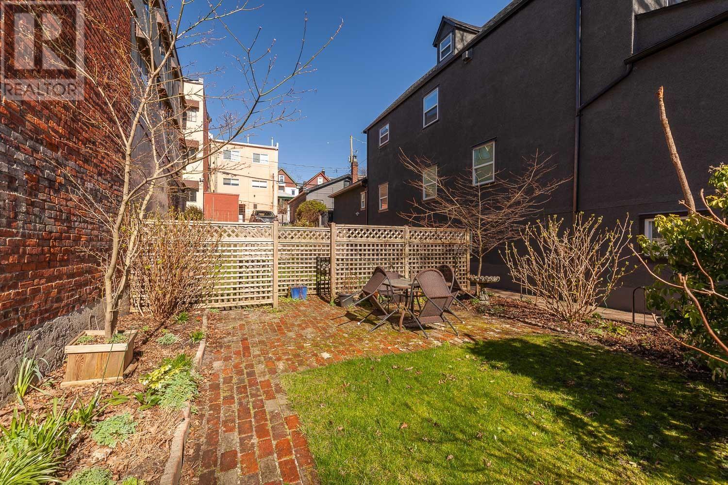 Listing Picture 8 of 10 : 511 E GEORGIA STREET, Vancouver / 溫哥華 - 魯藝地產 Yvonne Lu Group - MLS Medallion Club Member