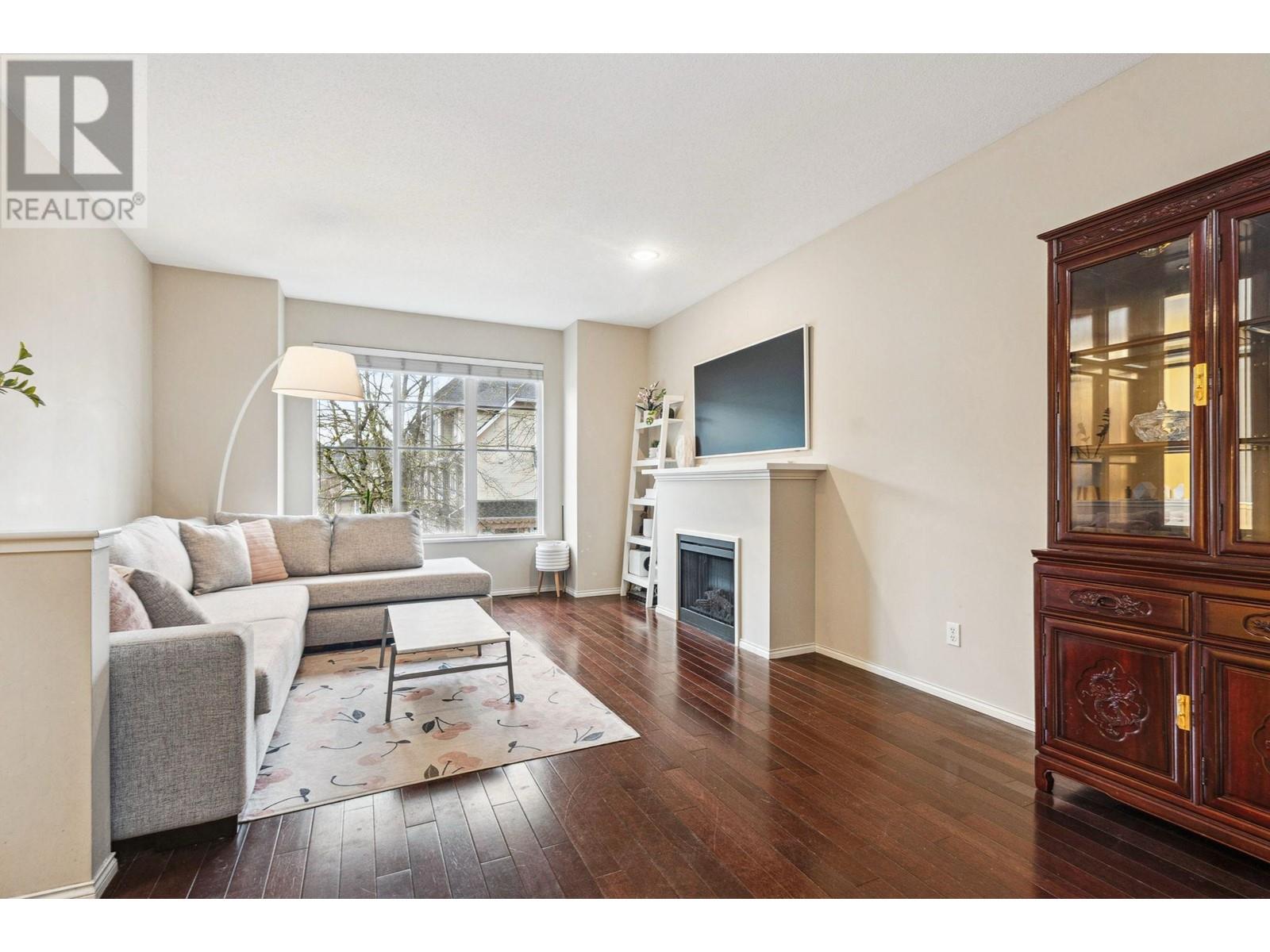 Listing Picture 2 of 24 : 45 7233 HEATHER STREET, Richmond / 烈治文 - 魯藝地產 Yvonne Lu Group - MLS Medallion Club Member