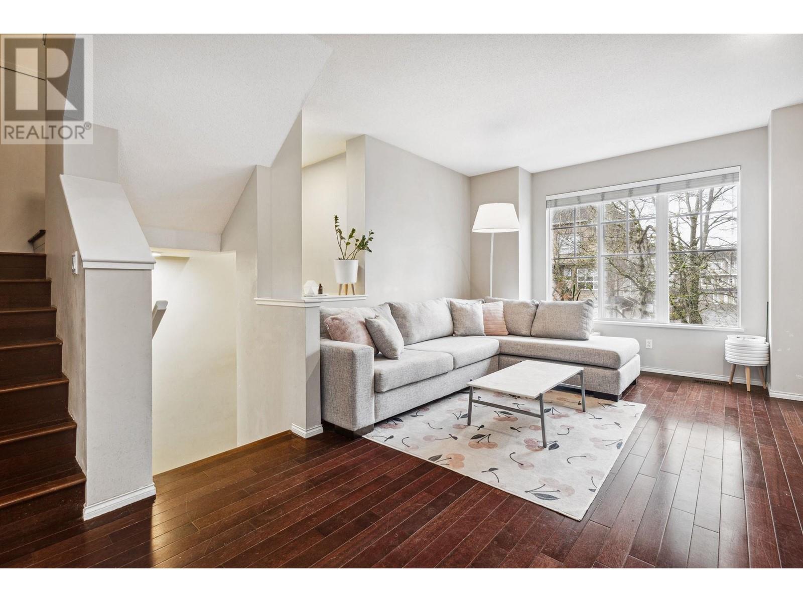Listing Picture 3 of 24 : 45 7233 HEATHER STREET, Richmond / 烈治文 - 魯藝地產 Yvonne Lu Group - MLS Medallion Club Member