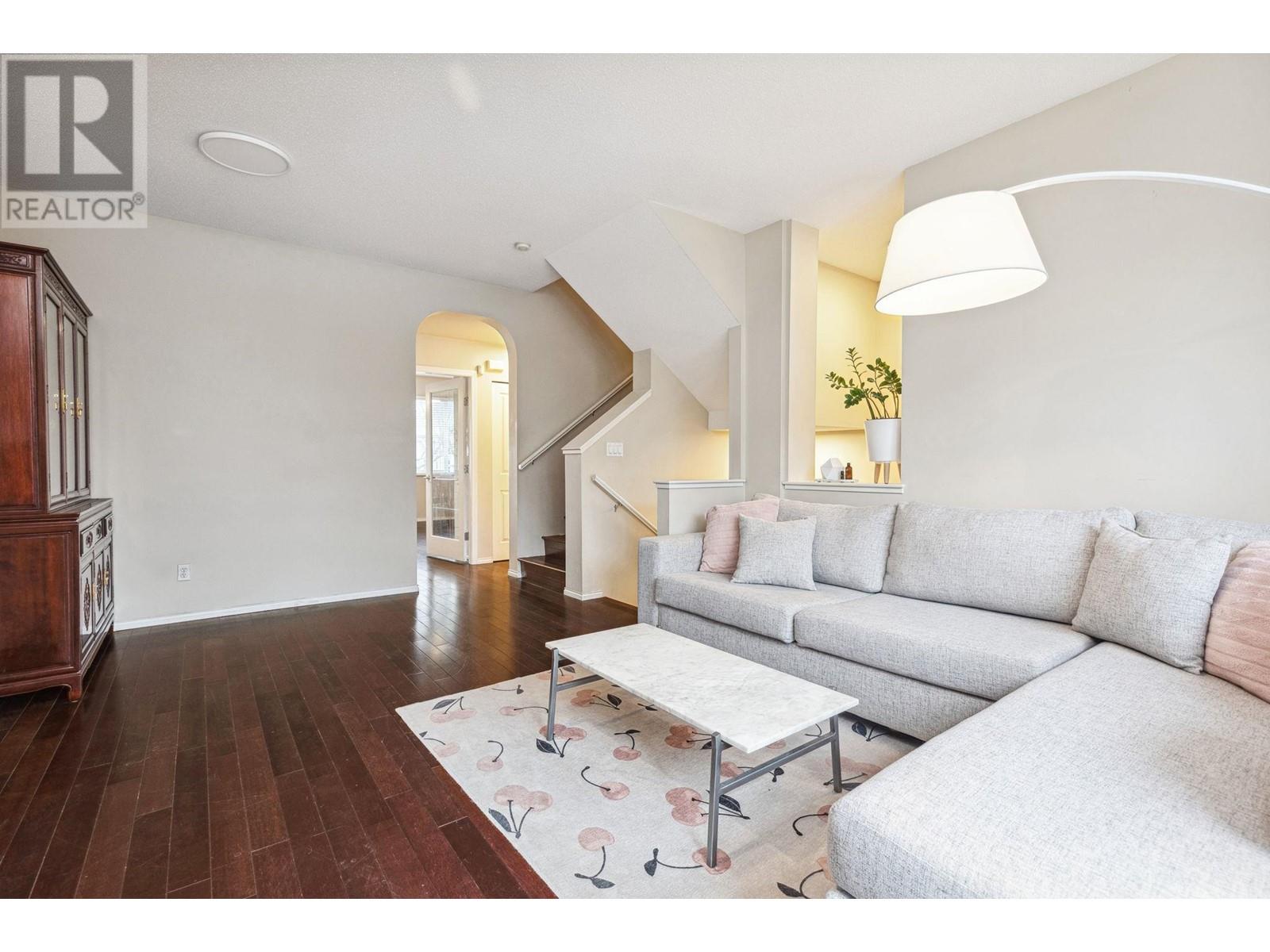 Listing Picture 4 of 24 : 45 7233 HEATHER STREET, Richmond / 烈治文 - 魯藝地產 Yvonne Lu Group - MLS Medallion Club Member