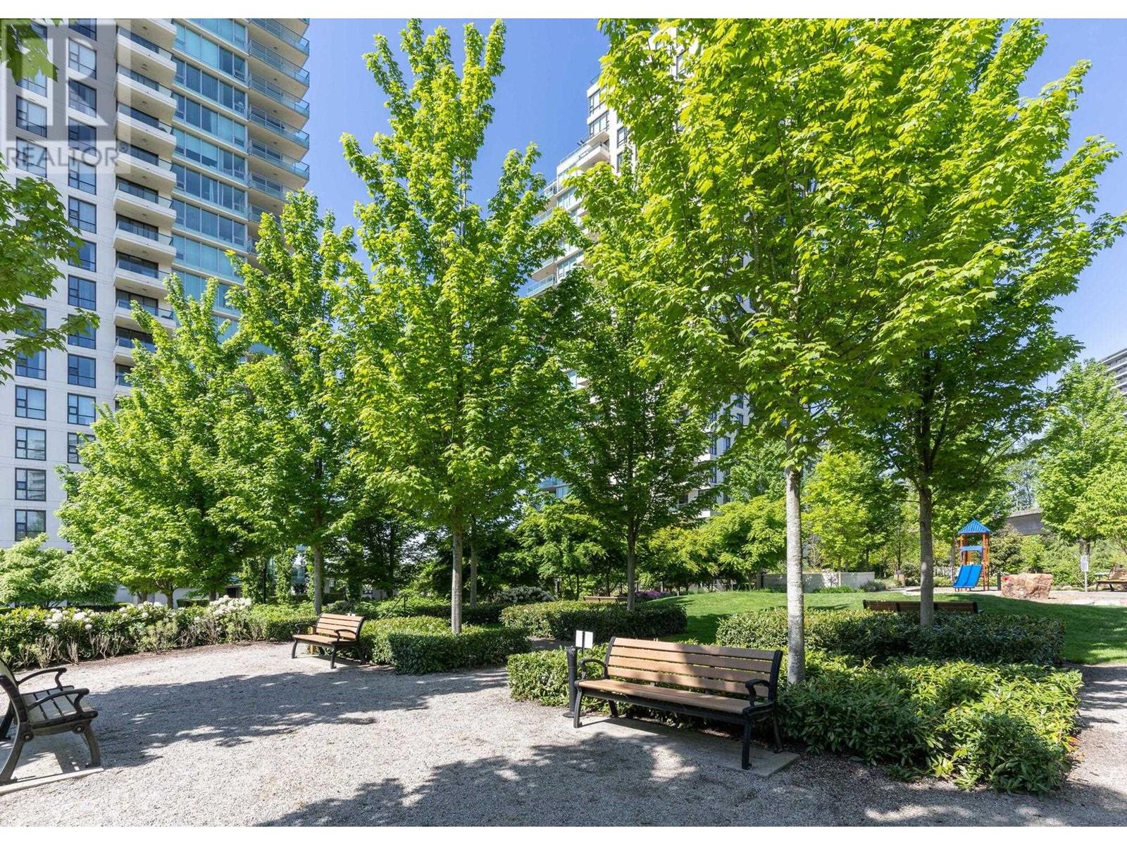 Listing Picture 11 of 13 : 1206 2200 DOUGLAS ROAD, Burnaby / 本拿比 - 魯藝地產 Yvonne Lu Group - MLS Medallion Club Member