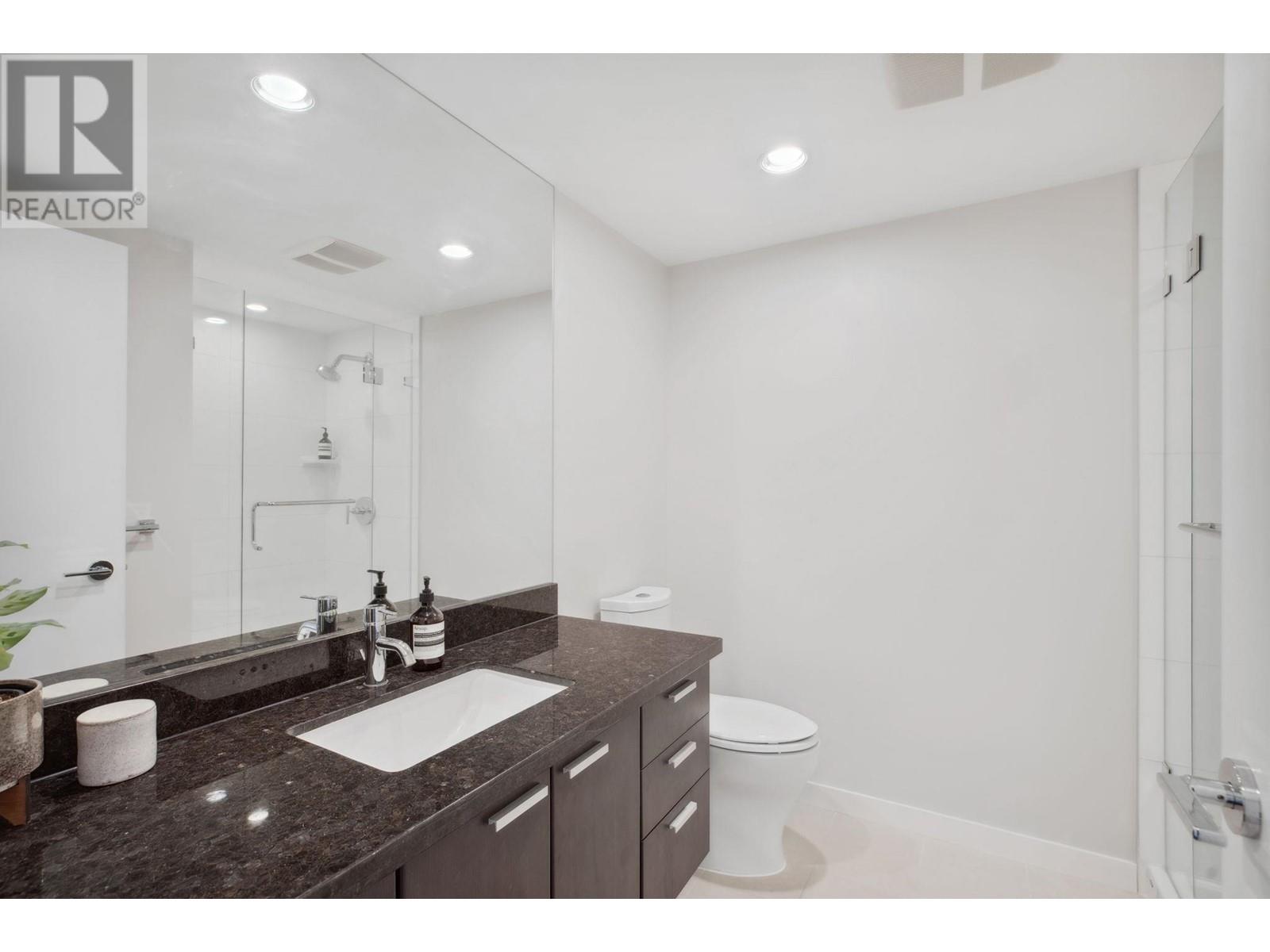 Listing Picture 6 of 13 : 1206 2200 DOUGLAS ROAD, Burnaby / 本拿比 - 魯藝地產 Yvonne Lu Group - MLS Medallion Club Member