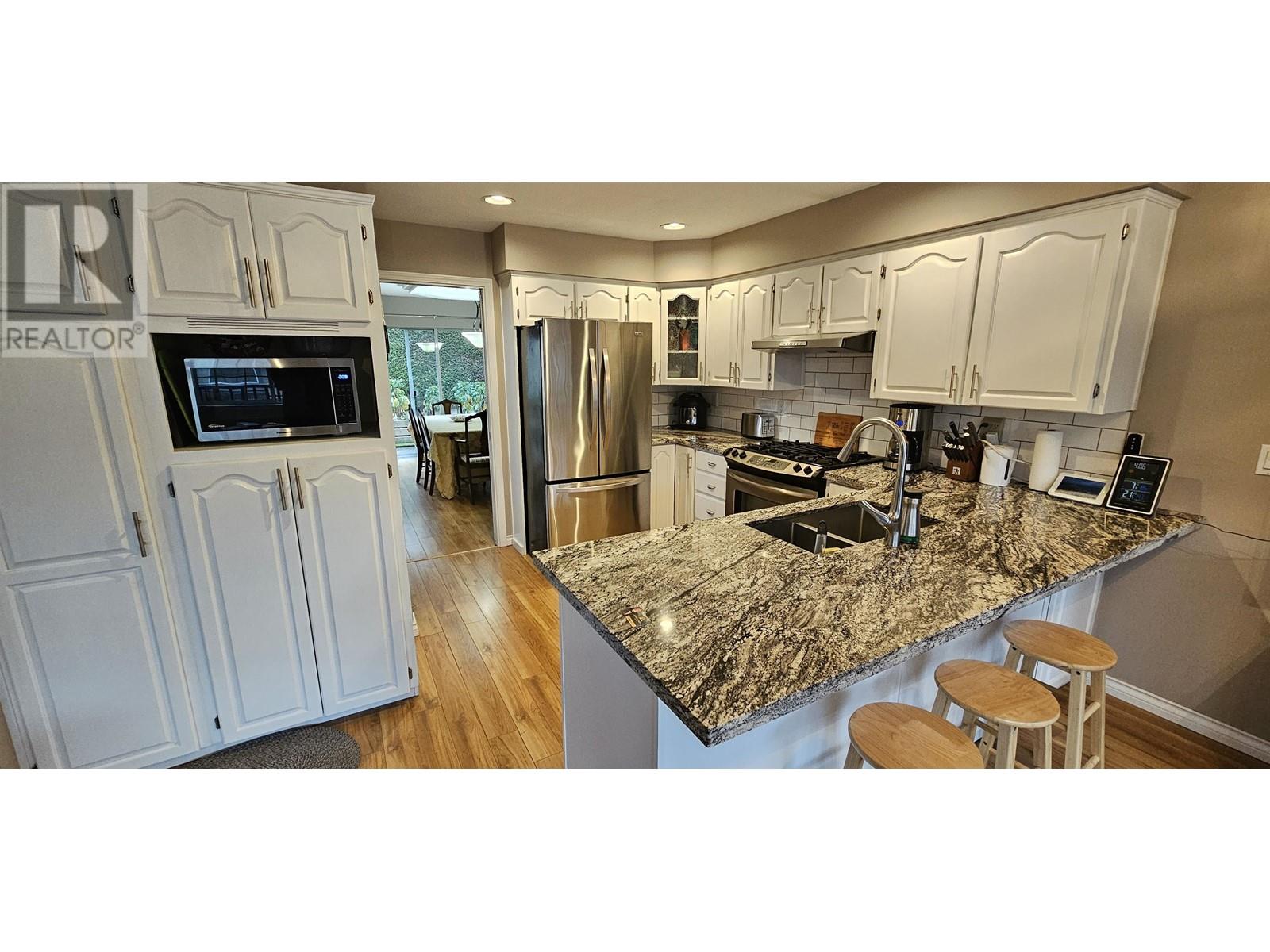 Property at 37 22488 116 AVENUE image 5