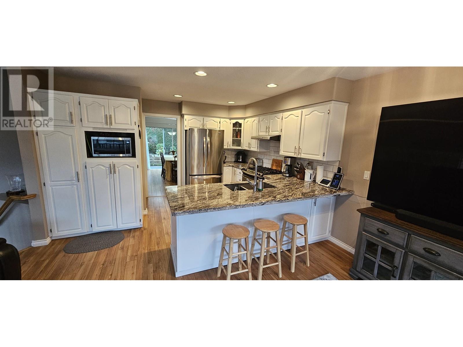 37 22488 116 Avenue, Maple Ridge, British Columbia  V2X 0X6 - Photo 4 - R2968001