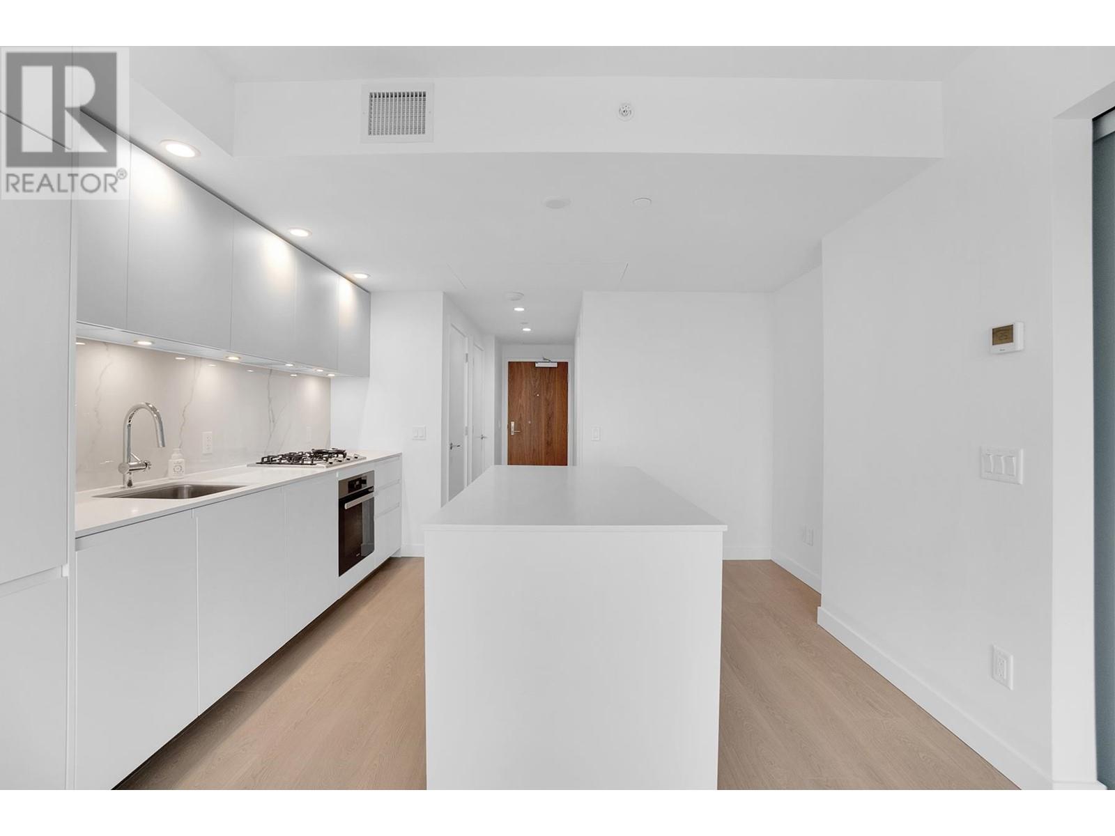 Listing Picture 15 of 35 : 3405 6537 TELFORD AVENUE, Burnaby / 本拿比 - 魯藝地產 Yvonne Lu Group - MLS Medallion Club Member