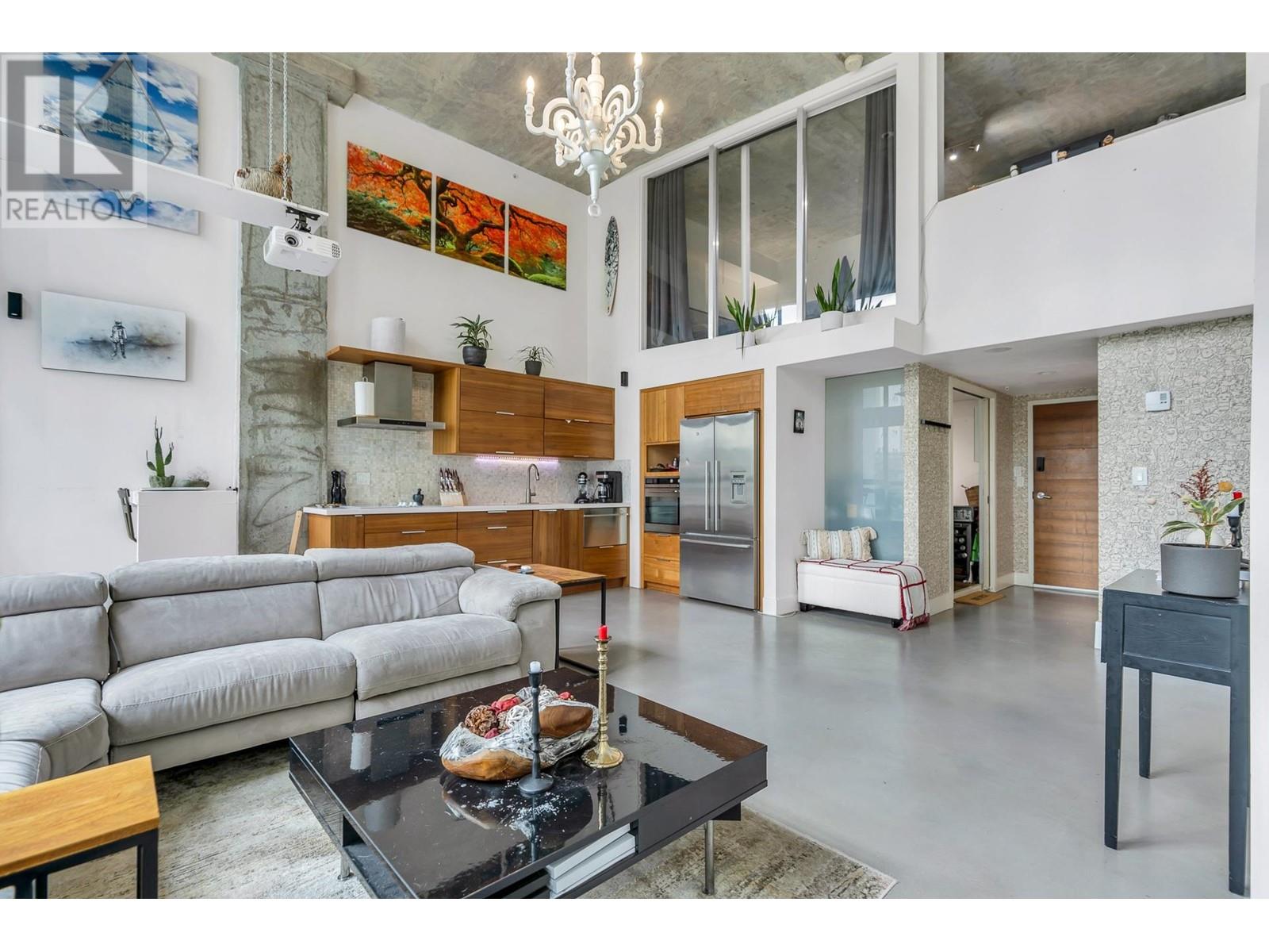 313 1238 Seymour Street, Vancouver, British Columbia  V6B 6J3 - Photo 2 - R2968036
