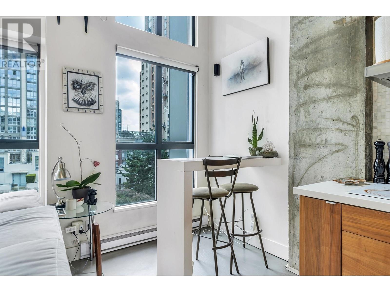 313 1238 Seymour Street, Vancouver, British Columbia  V6B 6J3 - Photo 3 - R2968036